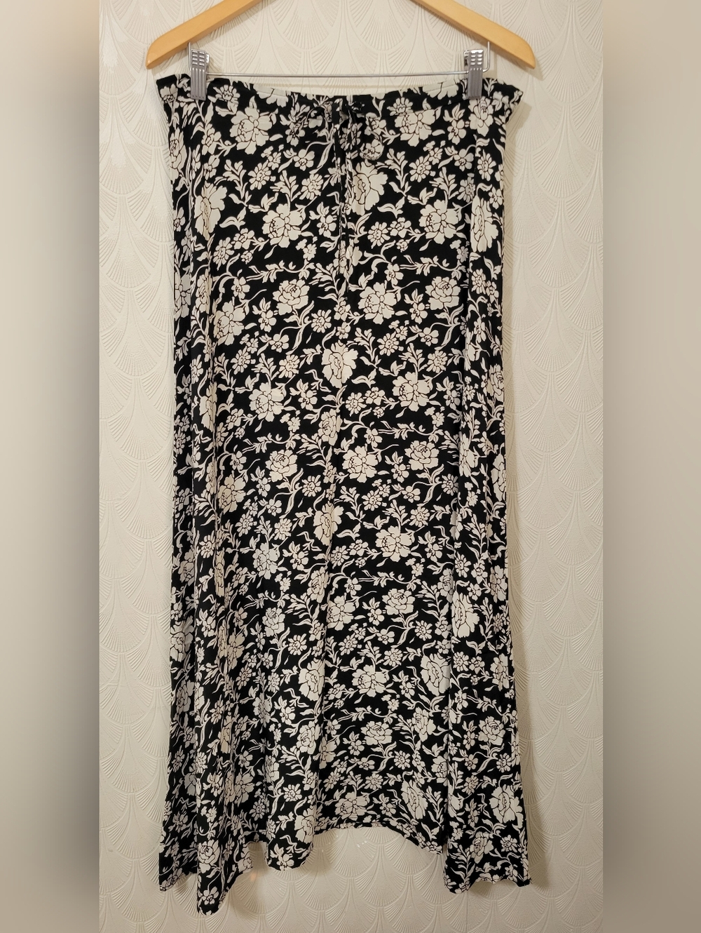 Winter Kate Maxi Skirt 100% Vintage Silk Floral Boho Black Ivory size XS